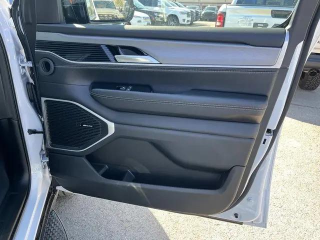 2026 Jeep Grand Wagoneer 4x4