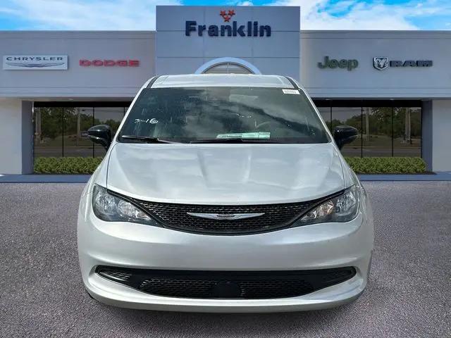 2026 Chrysler Voyager LX
