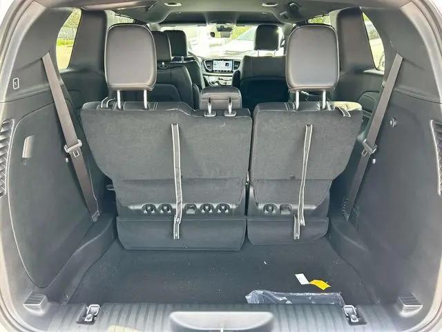 2026 Chrysler Voyager LX