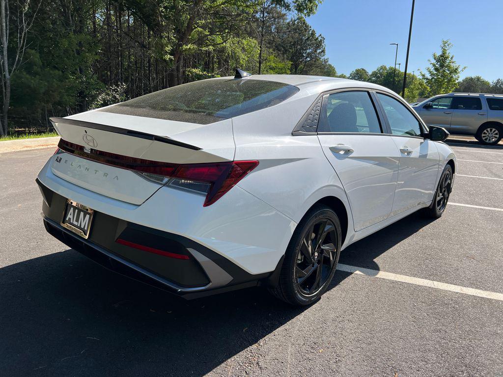 New 2026 Serenity White Pearl HYUNDAI SEL Sport image 6