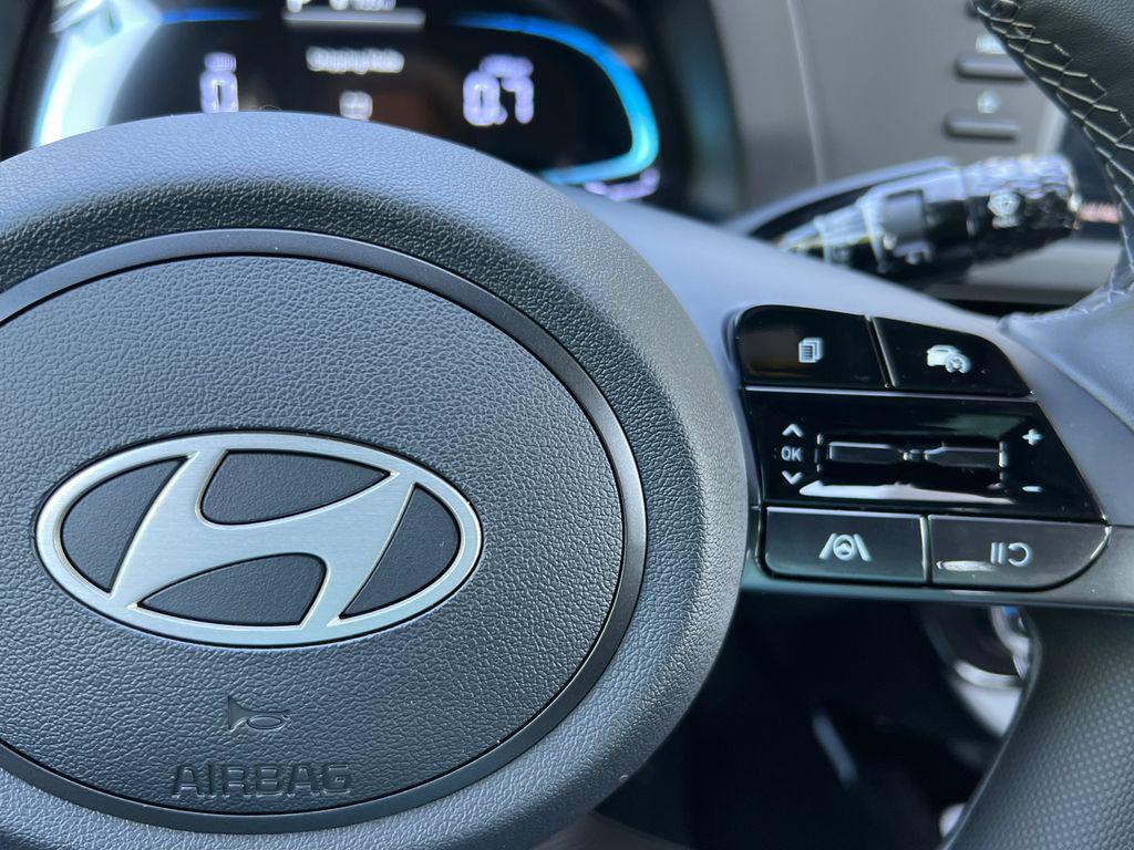 New 2026 Serenity White Pearl HYUNDAI SEL Sport image 29