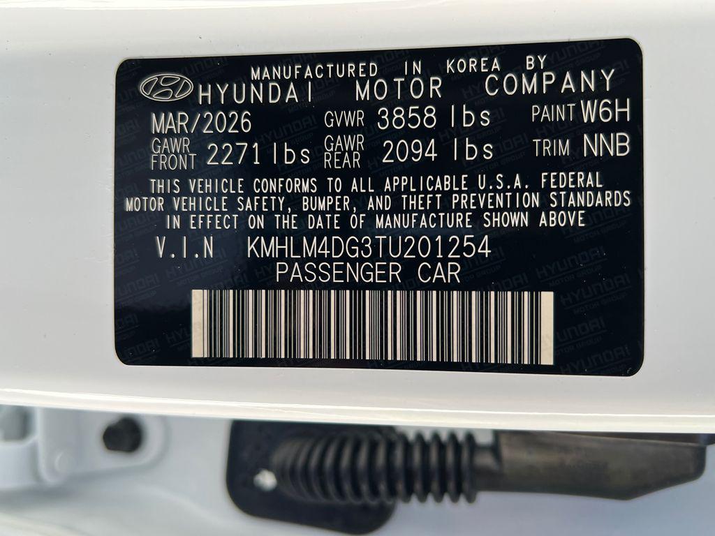 New 2026 Serenity White Pearl HYUNDAI SEL Sport image 32