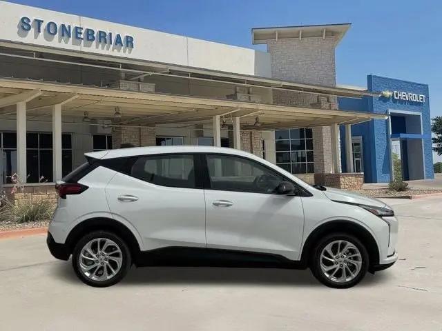 2027 Chevrolet Bolt LT FWD