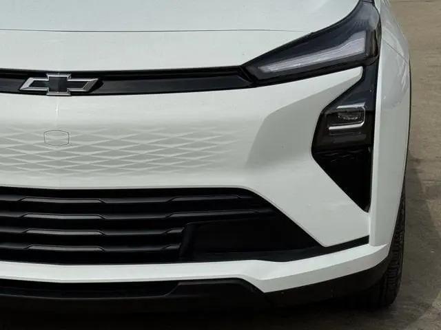 2027 Chevrolet Bolt LT FWD