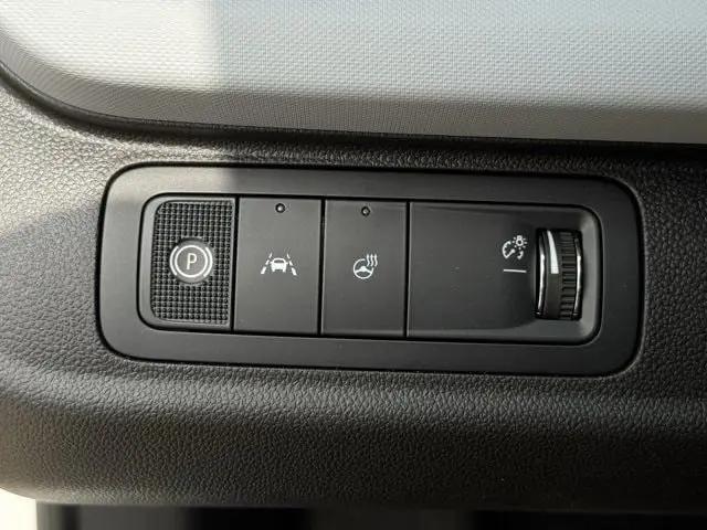 2027 Chevrolet Bolt LT FWD