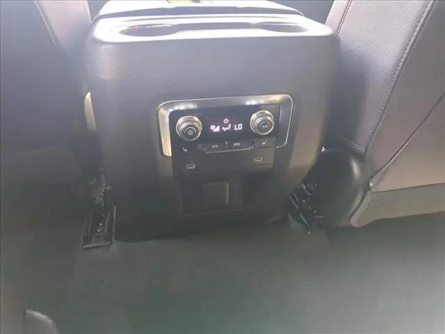 2023 GMC Yukon 4WD SLT