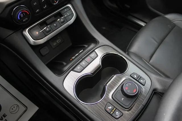 2022 GMC Acadia AWD SLT
