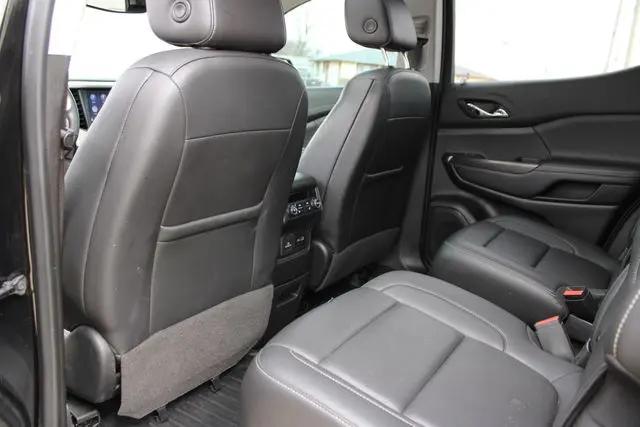 2022 GMC Acadia AWD SLT