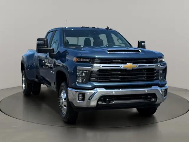 2026 Chevrolet Silverado 3500HD Crew Cab, Long Bed, LT Dual Rear Wheel, RWD for sale in Marshfield, MO