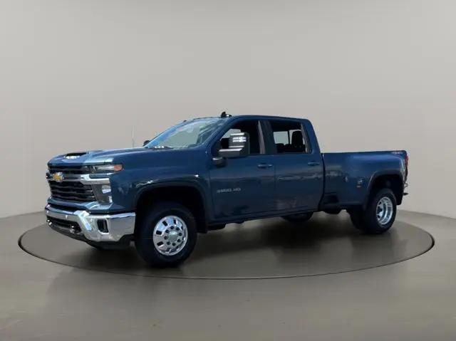 2026 Chevrolet Silverado 3500HD Crew Cab, Long Bed, LT Dual Rear Wheel, RWD