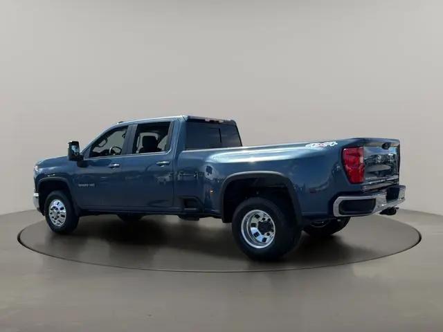 2026 Chevrolet Silverado 3500HD Crew Cab, Long Bed, LT Dual Rear Wheel, RWD