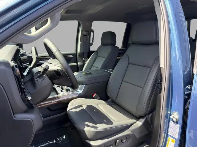 2026 Chevrolet Silverado 3500HD Crew Cab, Long Bed, LT Dual Rear Wheel, RWD