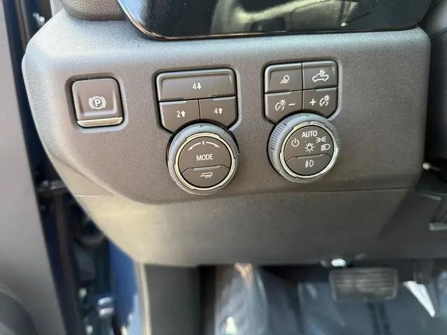 2026 Chevrolet Silverado 3500HD Crew Cab, Long Bed, LT Dual Rear Wheel, RWD
