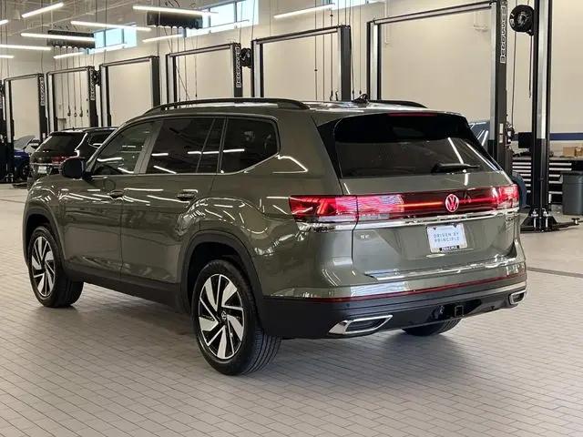 2026 Volkswagen Atlas SE with Technology