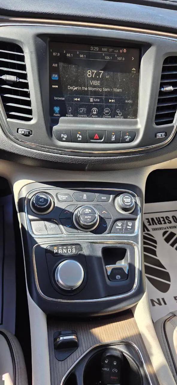 2015 Chrysler 200 C