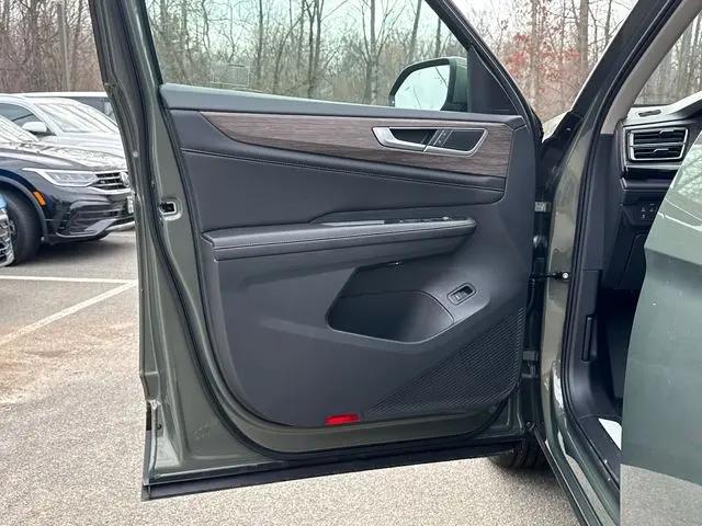 2026 Volkswagen Atlas Peak Edition