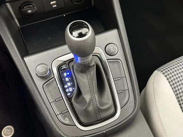2023 Hyundai Kona SE