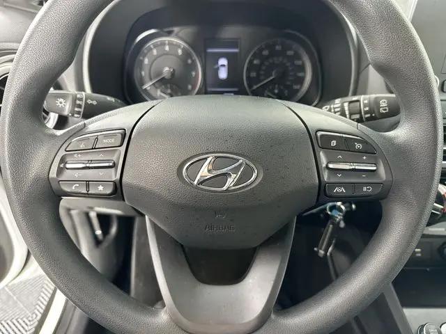 2023 Hyundai Kona SE
