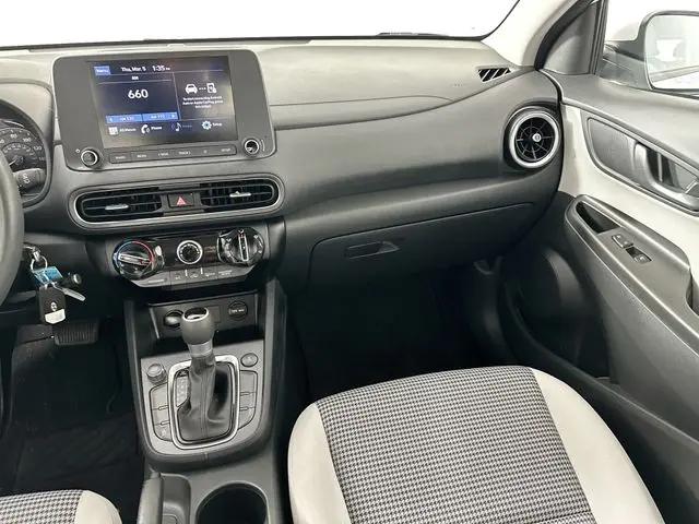 2023 Hyundai Kona SE