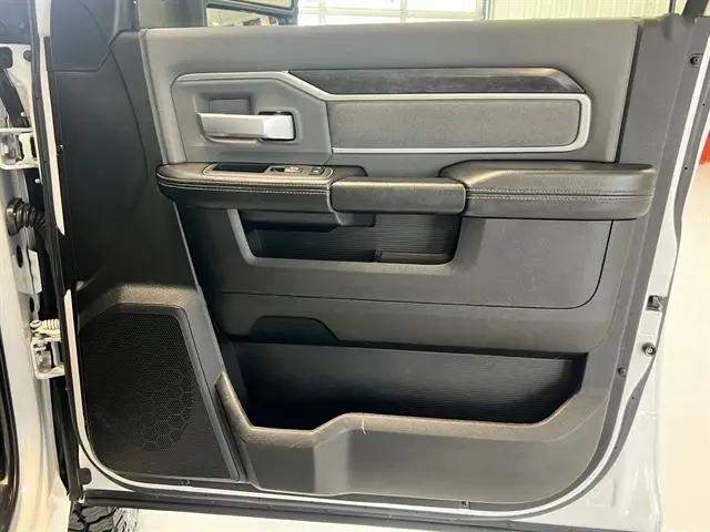 2023 Ram 2500 Big Horn Crew Cab 4x4 6'4" Box