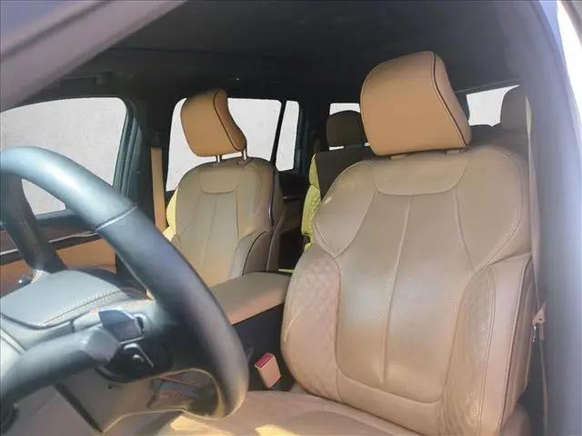 2023 Jeep Grand Cherokee L Summit 4x4