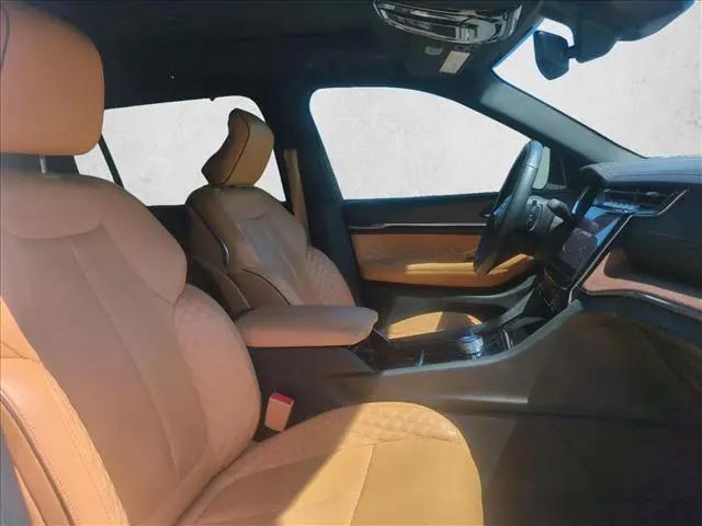 2023 Jeep Grand Cherokee L Summit 4x4