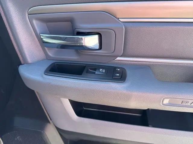 2017 Ram 1500 Lone Star Silver Crew Cab 4x4 5'7" Box