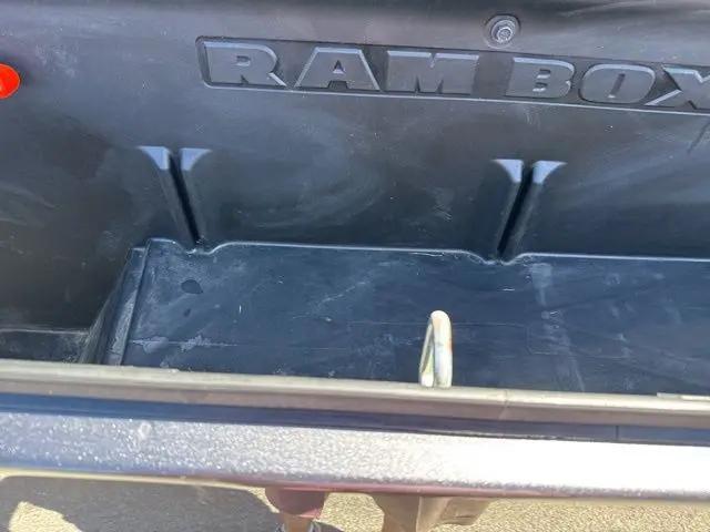 2017 Ram 1500 Lone Star Silver Crew Cab 4x4 5'7" Box