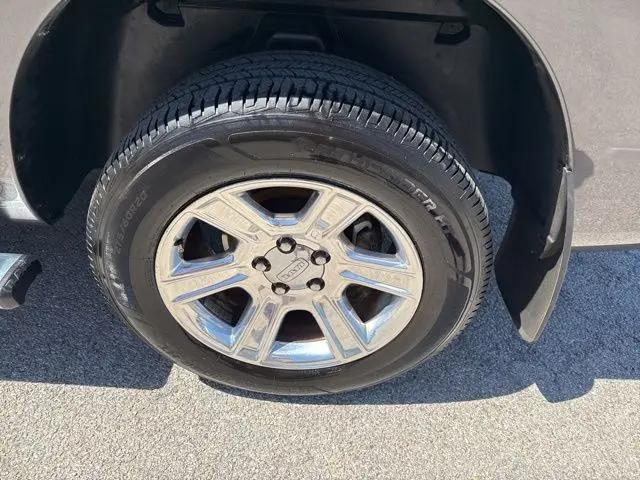 2017 Ram 1500 Lone Star Silver Crew Cab 4x4 5'7" Box