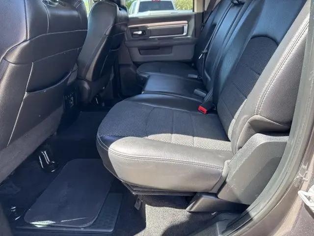 2017 Ram 1500 Lone Star Silver Crew Cab 4x4 5'7" Box