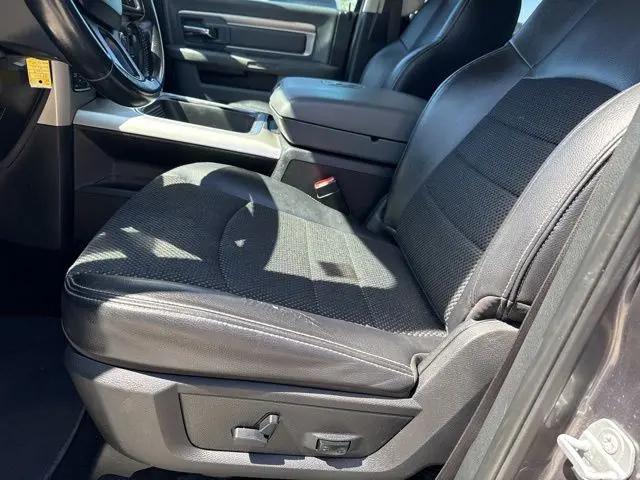 2017 Ram 1500 Lone Star Silver Crew Cab 4x4 5'7" Box