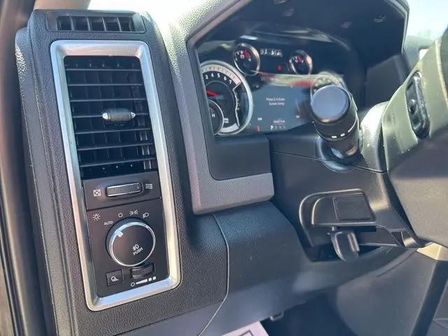 2017 Ram 1500 Lone Star Silver Crew Cab 4x4 5'7" Box