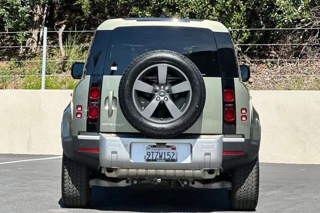 2025 Land Rover Defender 110 P400 S
