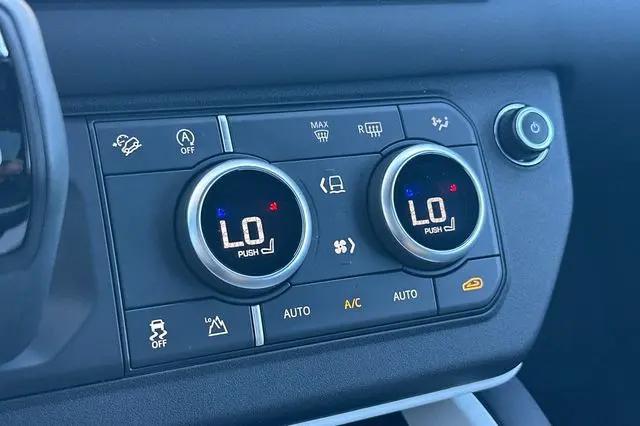2025 Land Rover Defender 110 P400 S