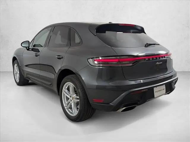 2023 Porsche Macan Macan