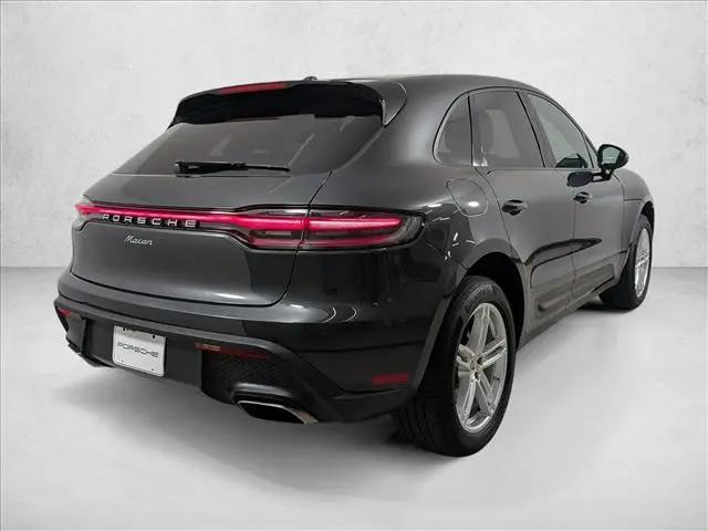 2023 Porsche Macan Macan