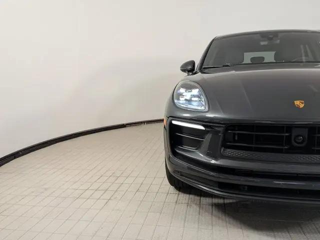 2023 Porsche Macan Macan