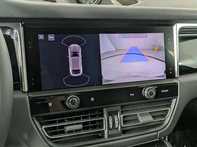 2023 Porsche Macan Macan
