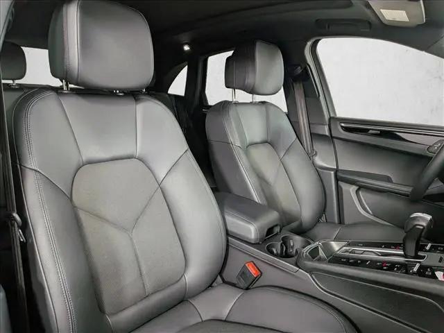 2023 Porsche Macan Macan