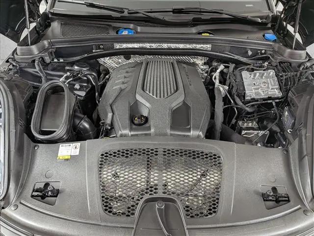 2023 Porsche Macan Macan
