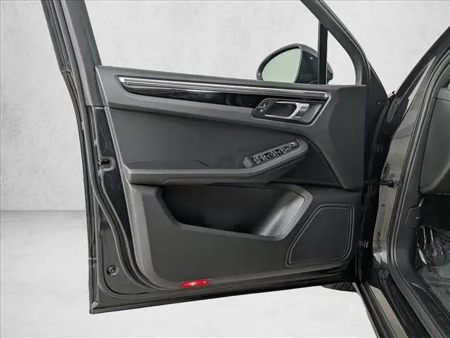 2023 Porsche Macan Macan