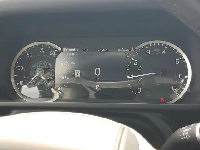 2023 Land Rover Defender 130 X-Dynamic SE