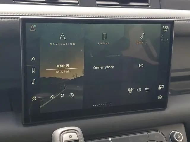 2023 Land Rover Defender 130 X-Dynamic SE