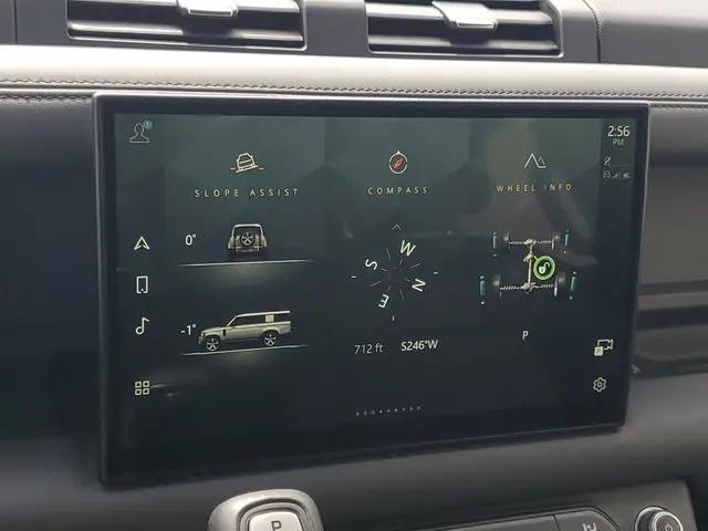 2023 Land Rover Defender 130 X-Dynamic SE