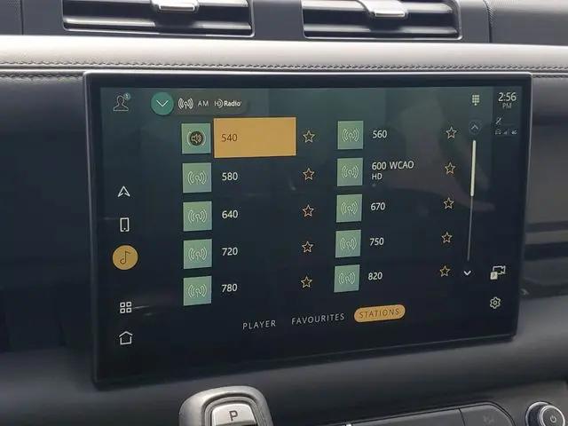 2023 Land Rover Defender 130 X-Dynamic SE