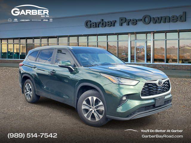 2023 Toyota Highlander XLE for sale in Saginaw, MI
