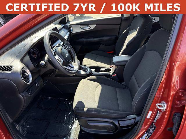 2023 Kia Forte LXS - Photo 14