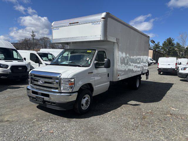 2026 Ford E-350 Cutaway E-350 DRW 158" WB