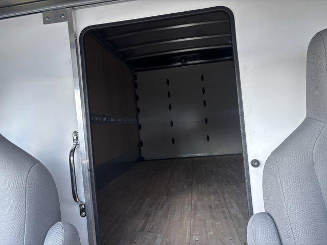 2026 Ford E-350 Cutaway E-350 DRW 158" WB