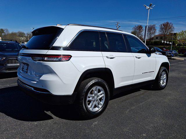2022 Jeep Grand Cherokee Laredo 4x4